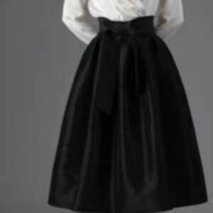 Vintage Chaus Elegant Black Women's Full Aline Skirt